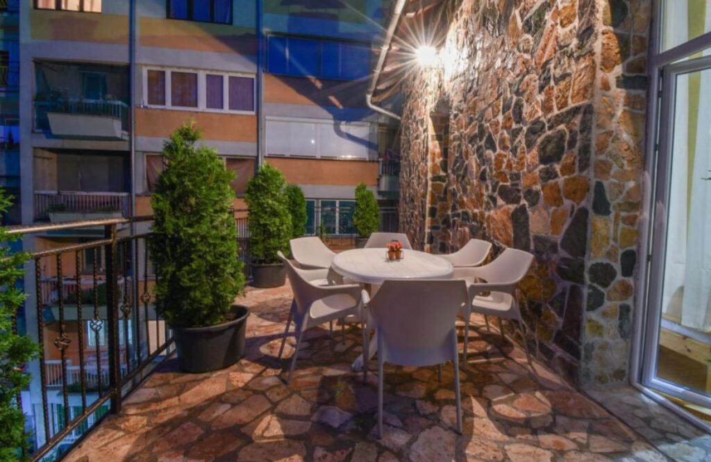 Grand River Apartmani & Sobe